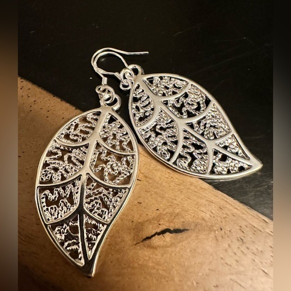 925 Sterling Silver Earrings - Picture 1 of 3